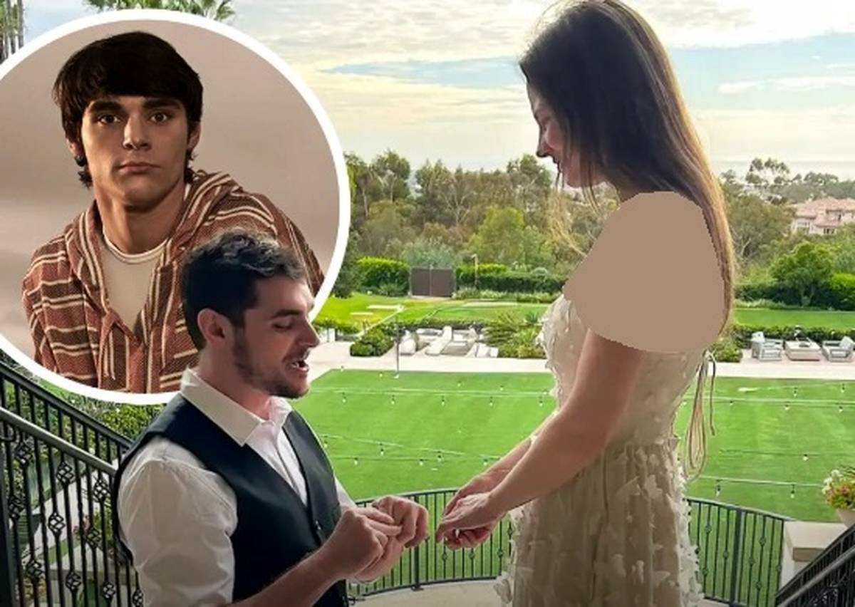 ستاره سریال «بریکینگ بد» از عشق زندگی‌اش خواستگاری کرد
