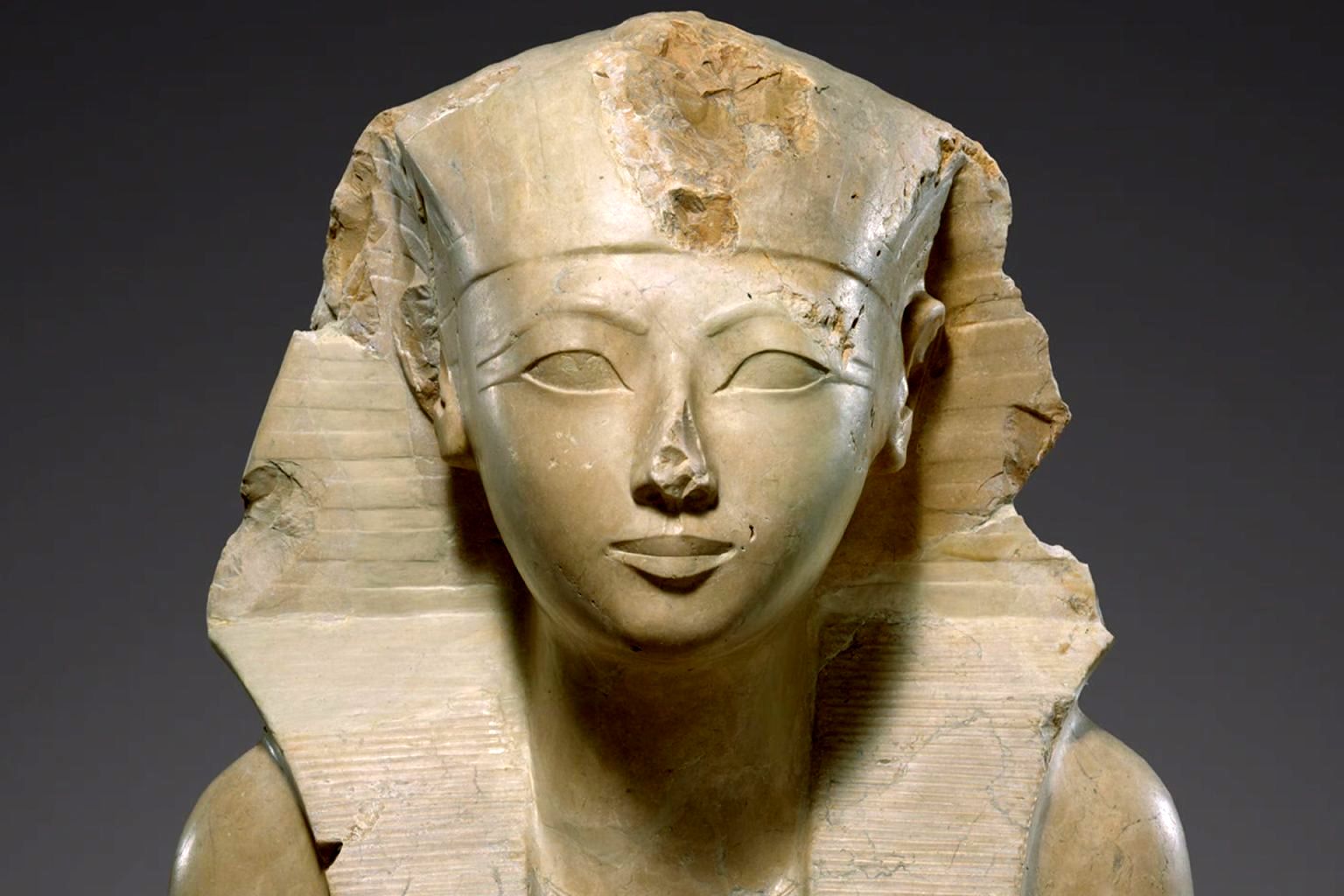 معرفی ۱۶ خدای مصر باستان در یک نگاه