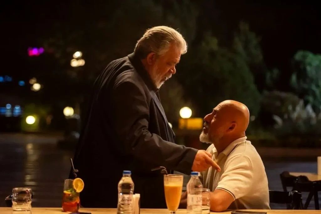 سریال «بدنام»: درگیری امیر آقایی و حسن پورشیرازی بر سر یک عشق ممنوعه
