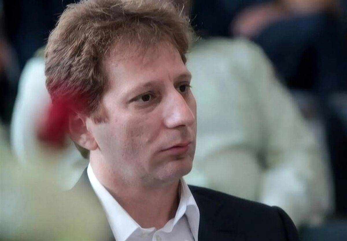 درگیری توییتری میان میثم ظهوریان و بابک زنجانی بر سر وضعیت بدهی نفتی و بانک آینده