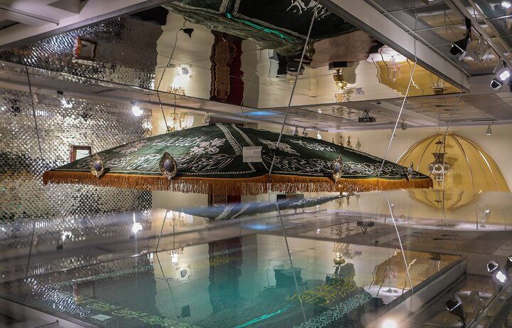 نفایس گنجینه آستان قدس در موزه ملک؛ از نفرین واقف تا پارچه‌های زربفت