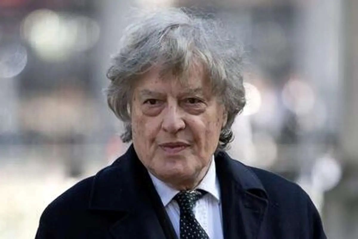 زندگی و کارنامه نویسنده‌ای که از جنگ جهانی زنده بیرون آمد