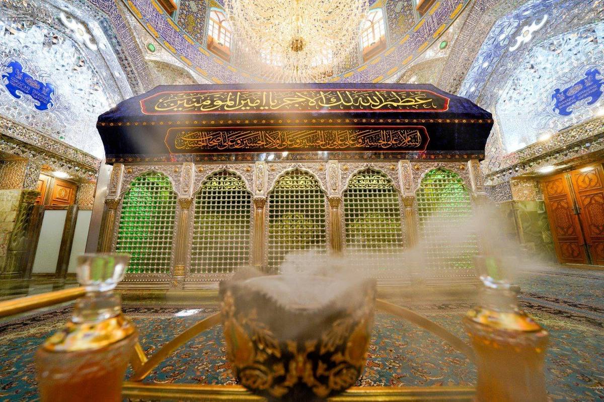 ضریح مطهر علوی سیاه‌پوش شد/عکس