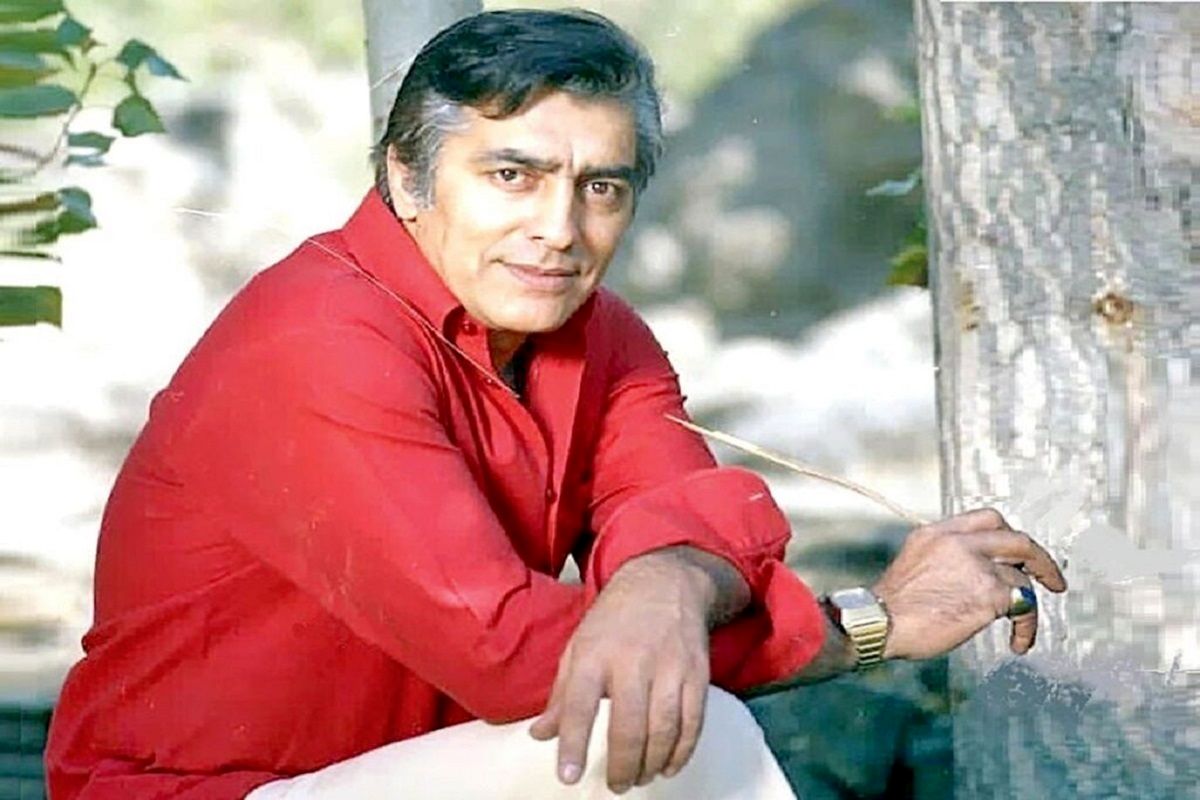 ماجرای خرید یک اتوبوس توسط فردین برای مدرسه یک روستا