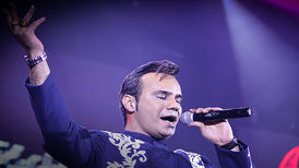 واکنش خواننده پاپ به انتشار ویدیو همسرش