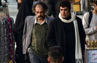 کارگردان مطرح سینما و دخترش تراکت پخش کن شدند!