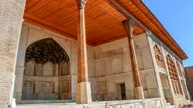 عمارت دیوانخانه وکیل در اسارت مخابرات شیراز
