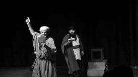 تصاویری از شبیه‌خوانی تعزیه حر در تئاتر طهران
