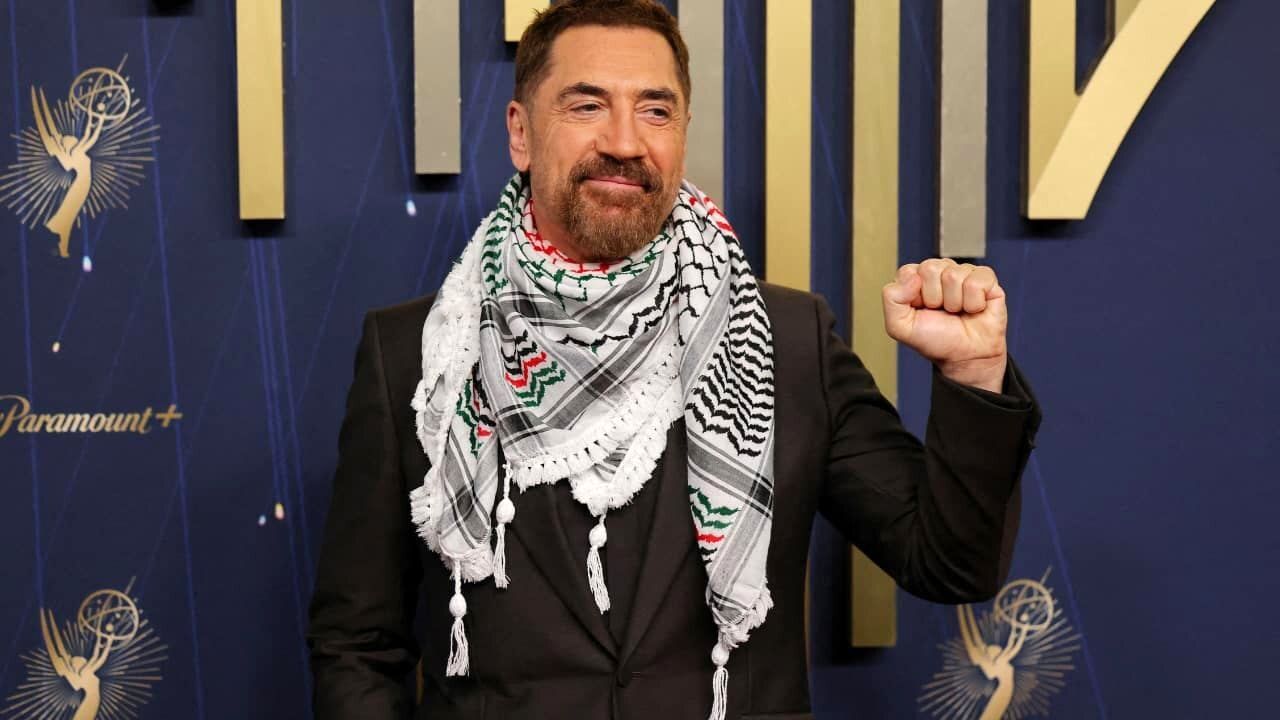 خاویر باردم چفیه پوشید
