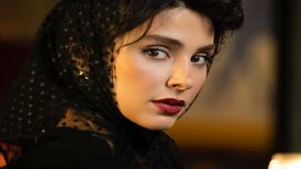 لاله مرزبان نقش فرنگیس را بازی می کند؛ معشوقه استاد ماکان