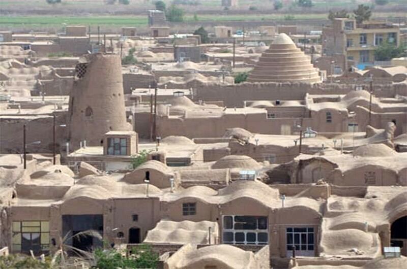  آب‌انبار یا یخچال سنتی زواره، سال ۲۰۰۱