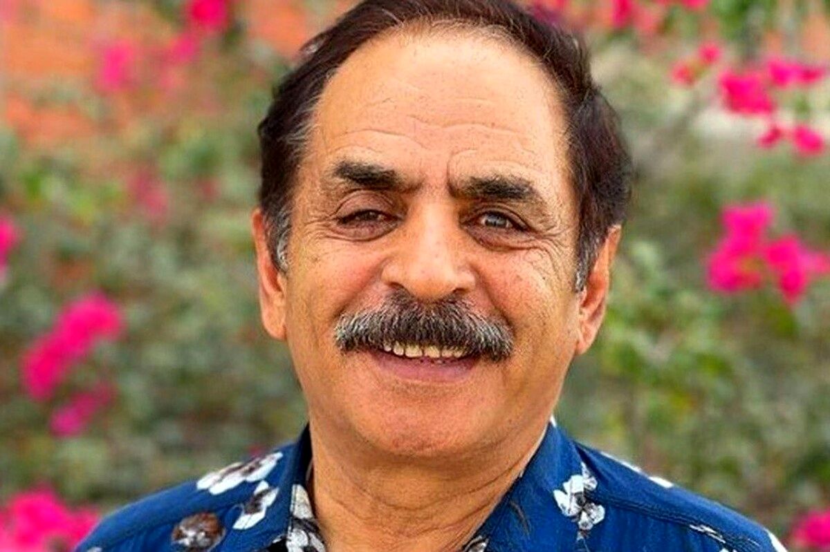 قدرت‌الله ایزدی: میخواهم تنهایی بروم تایلند؛ ولی از همسرم می‌ترسم!