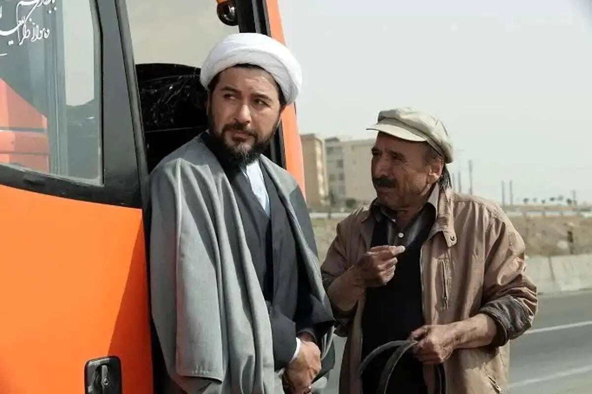 امیرحسین صدیق حین بازی در نقش روحانی سکته کرد
